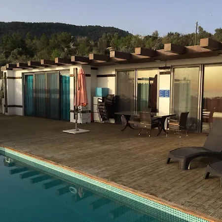 Arya Villa *