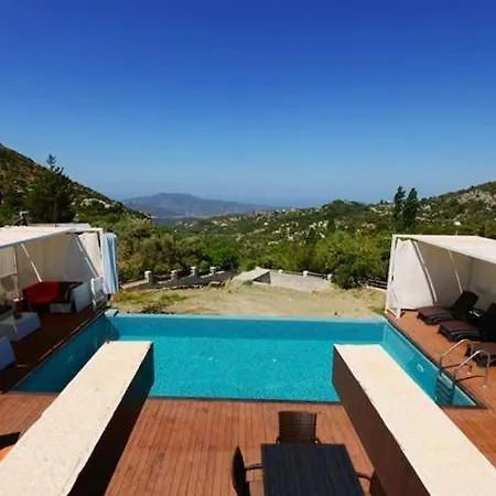 Arya Villa